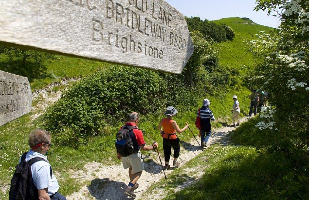 isle of wight walking festival sign post